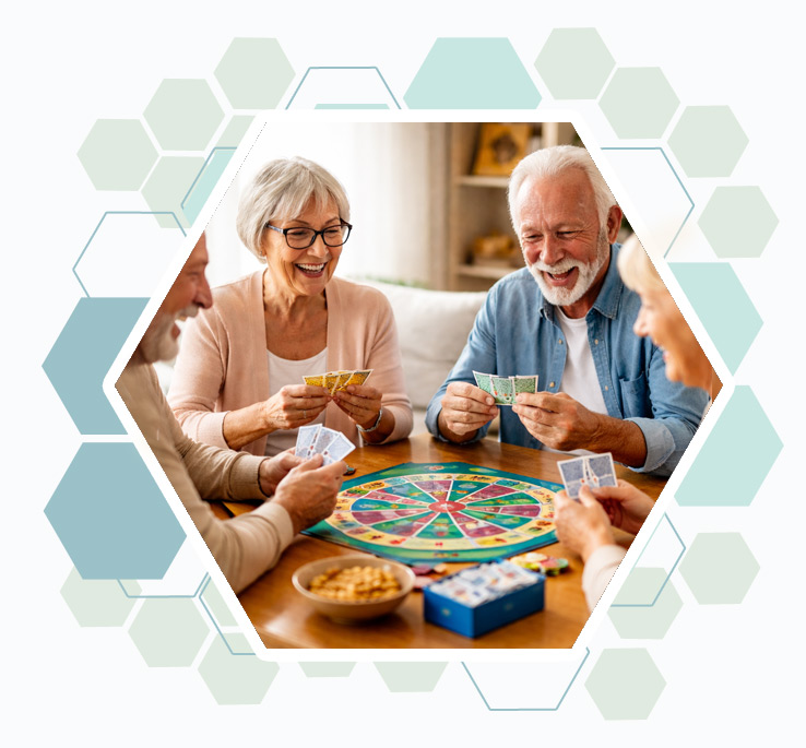 lien social : seniors jouant à un jeu de société entre amis